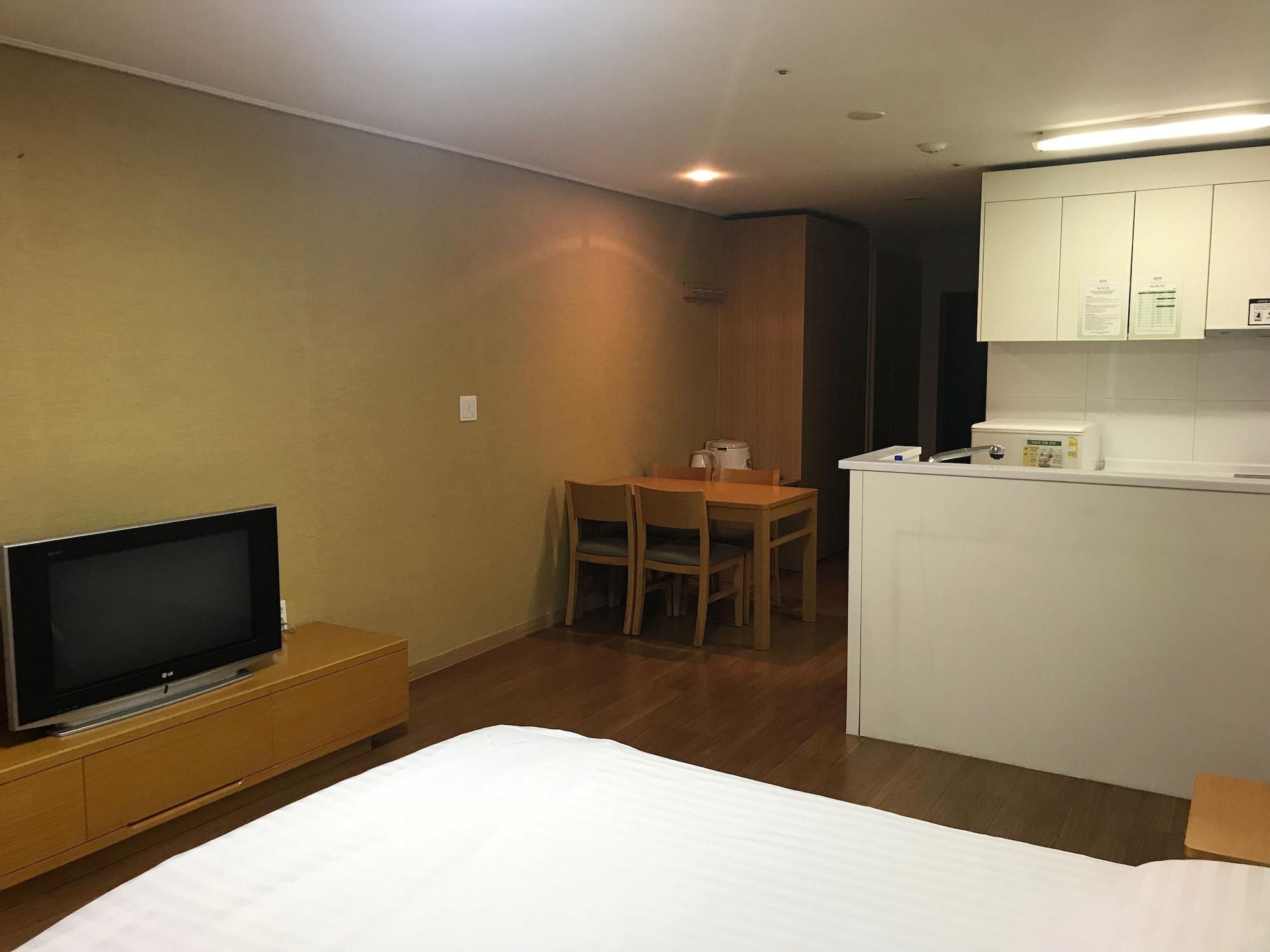 Jeongseon Mayhills Resort מראה חיצוני תמונה