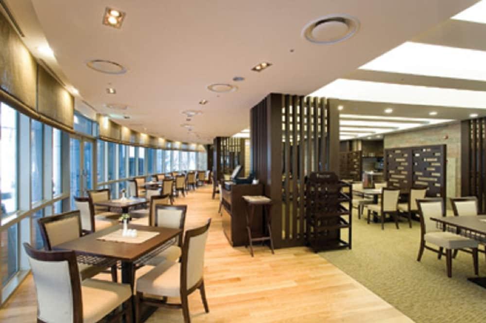 Jeongseon Mayhills Resort מראה חיצוני תמונה