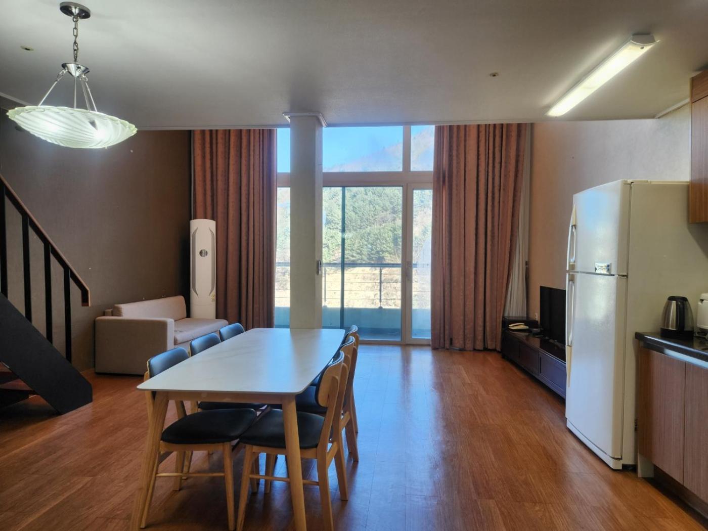 Jeongseon Mayhills Resort מראה חיצוני תמונה