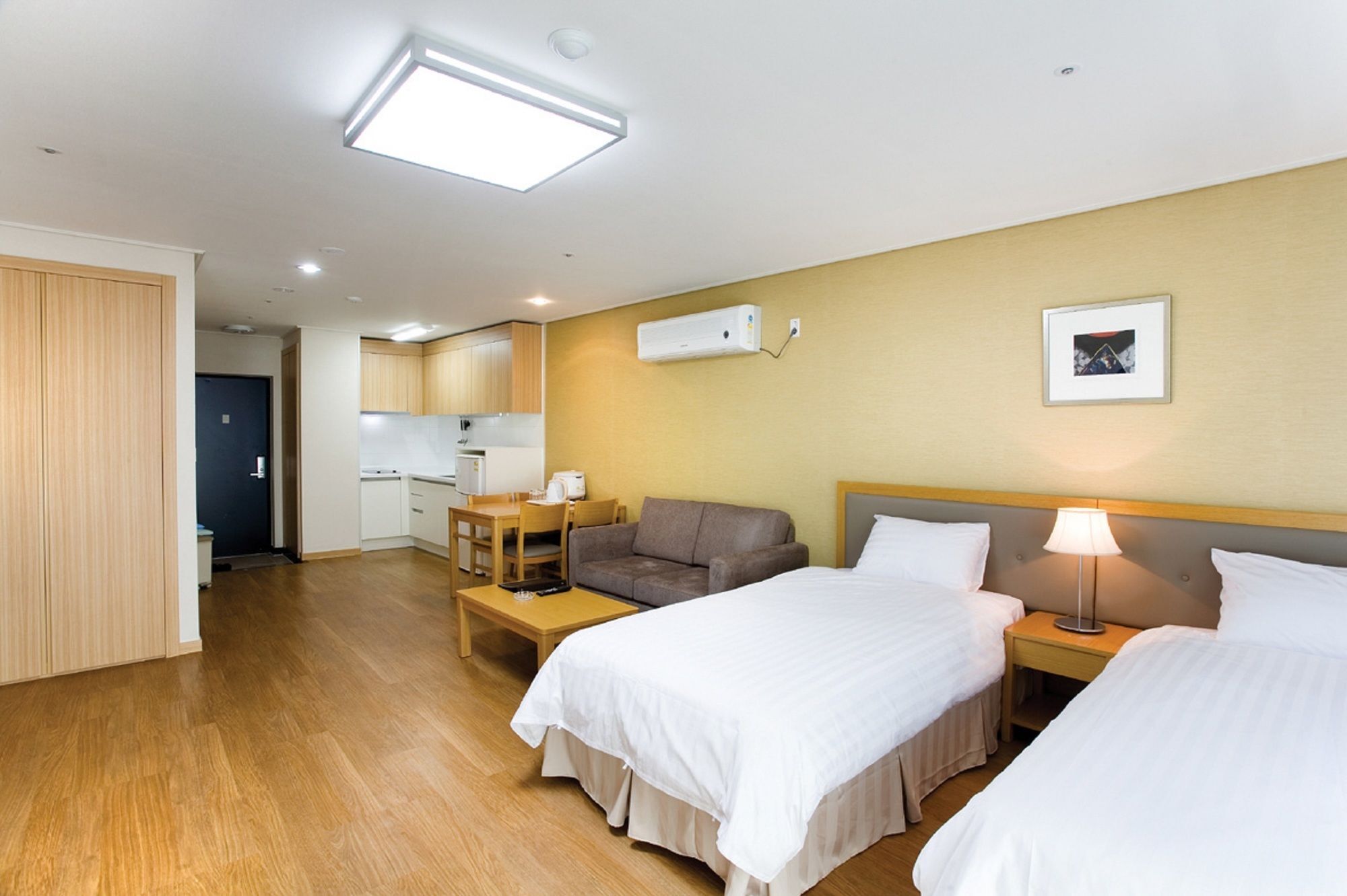 Jeongseon Mayhills Resort מראה חיצוני תמונה