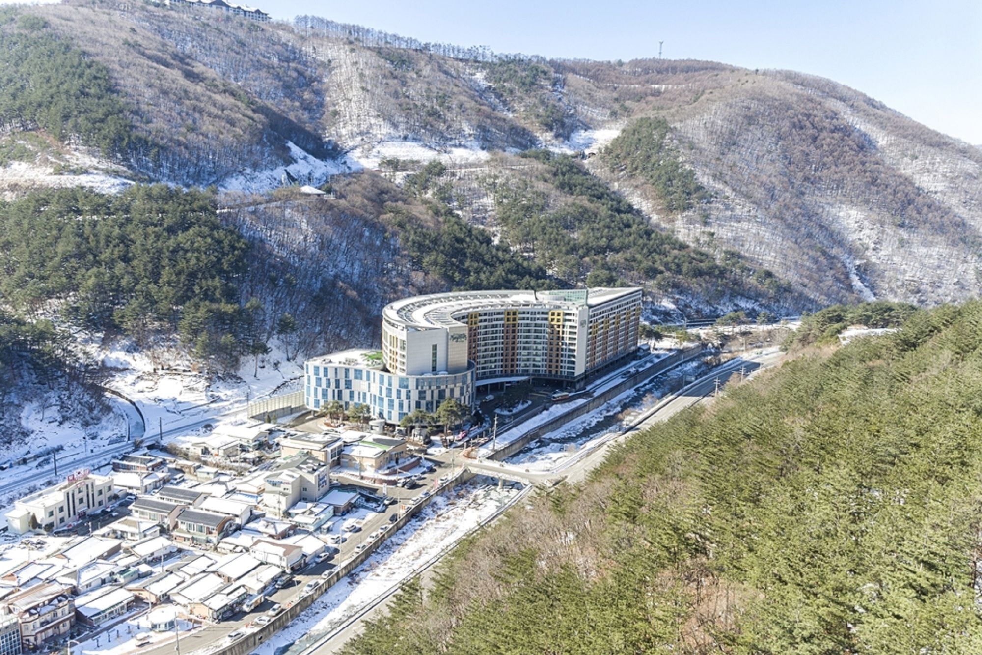 Jeongseon Mayhills Resort מראה חיצוני תמונה