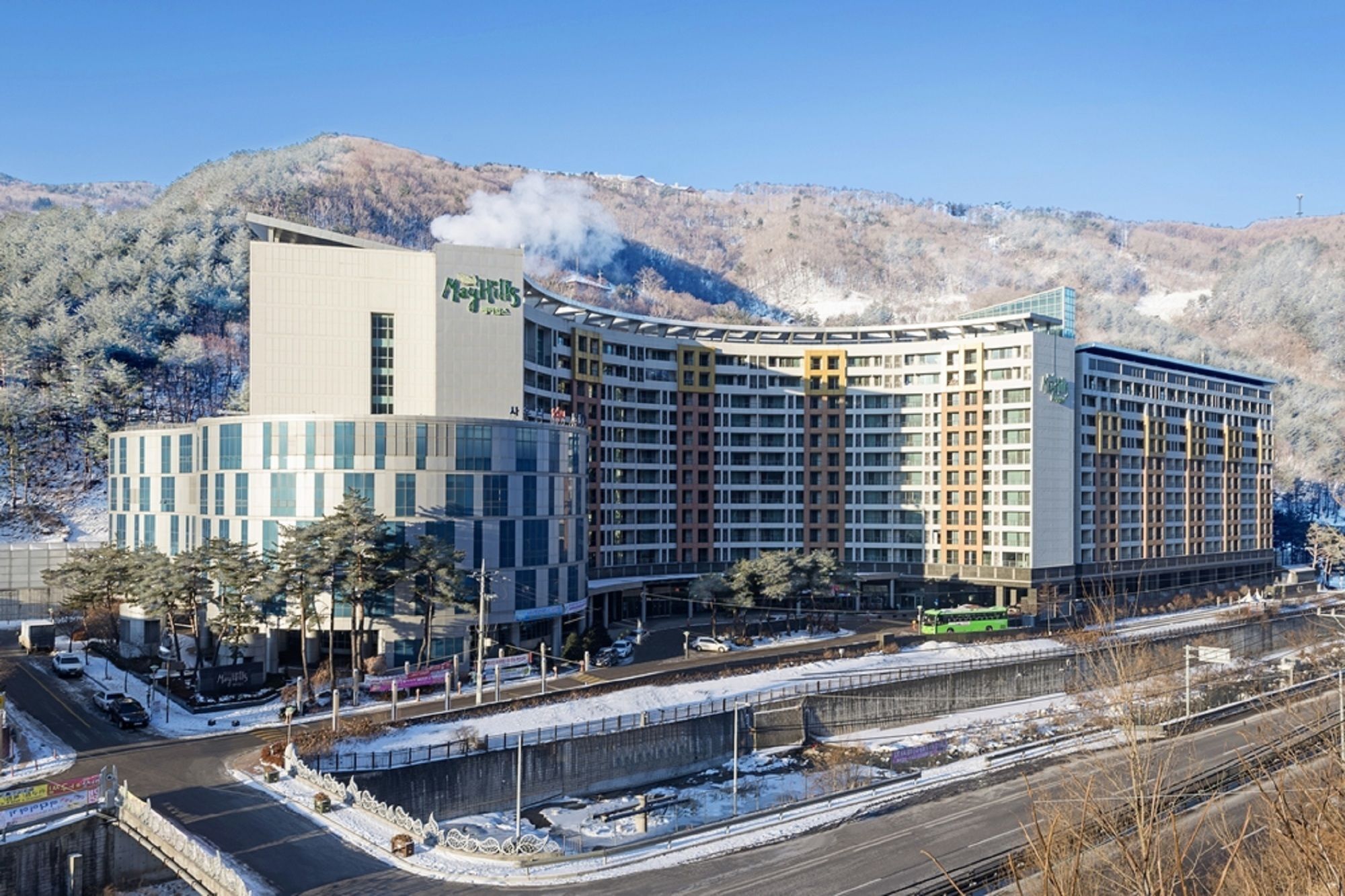 Jeongseon Mayhills Resort מראה חיצוני תמונה